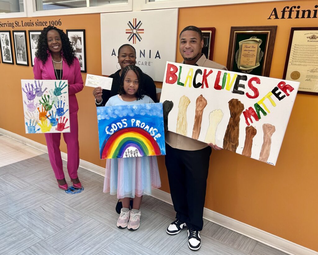 symone chatman, artist, with parents, COO