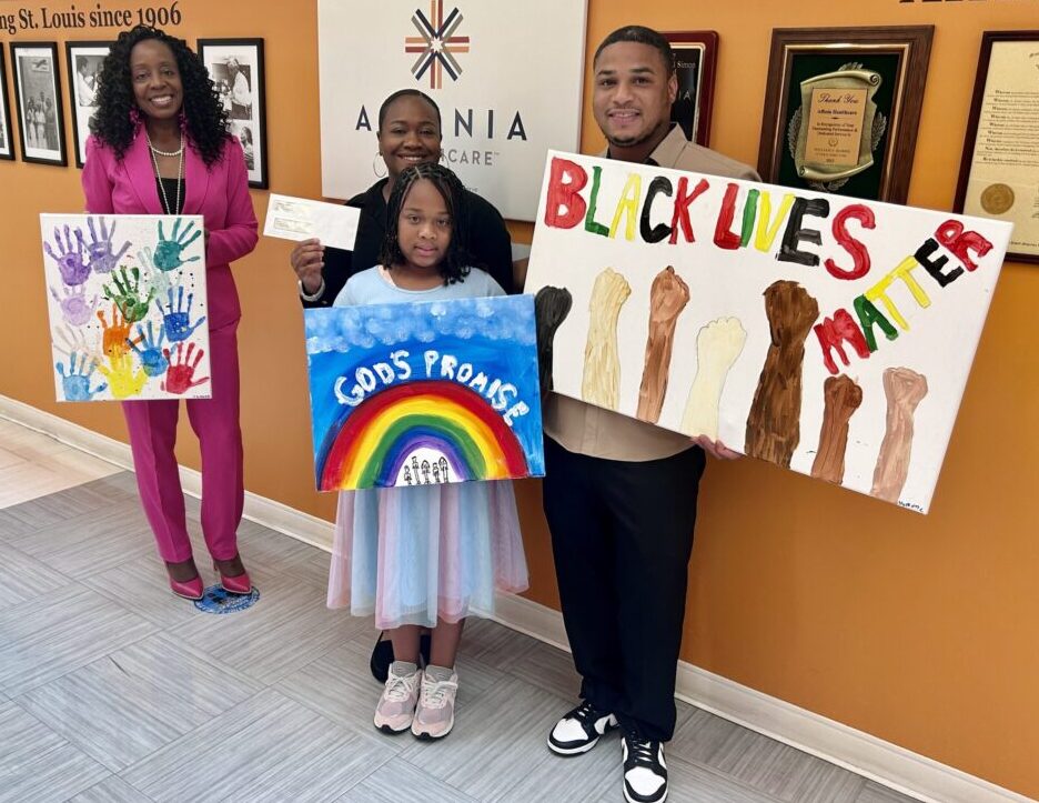 symone chatman, artist, with parents, COO