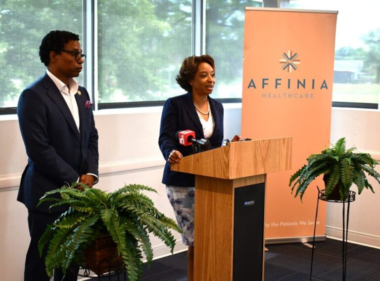 cong wesley bell and dr holmes at press conference medicaid
